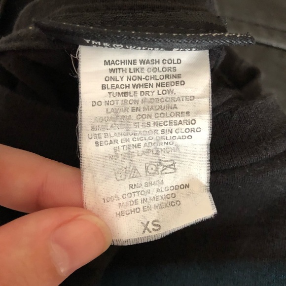 🦄 $5 w/ bundle!* Hot Topic Harry Potter top - Picture 3 of 3